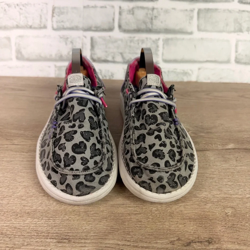 Hey Dude Wendy Wild Child Heart Leopard Print Gray Girls Size J3